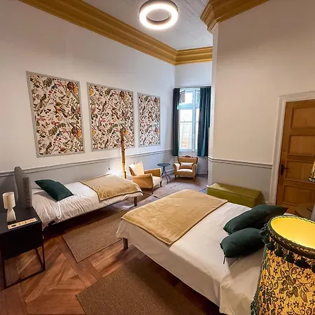 Happy House Hostel-2